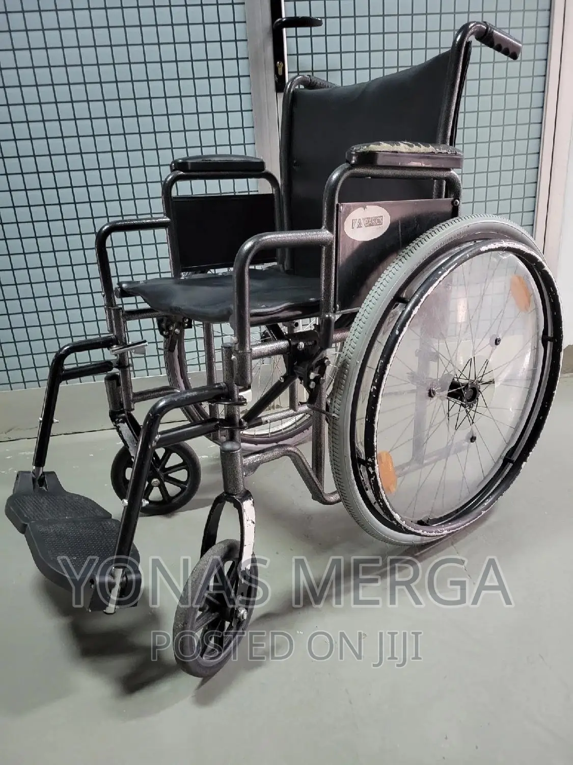 Used Wheelchair Folding Vertex Signature Foldable Wheelchair