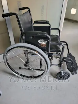 Used Lightweight Folding Manual Wheelchair,Preço Competitivo