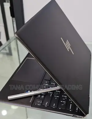 New Laptop HP Spectre 16GB Intel Core I7 SSD 1T