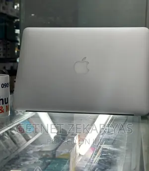 New Laptop Apple MacBook Air 2017 8GB Intel Core i5 SSD 256GB