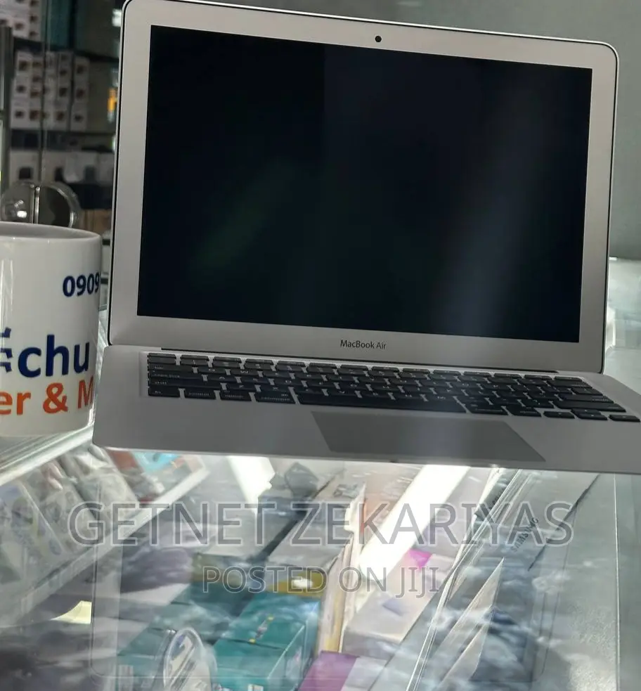 New Laptop Apple MacBook Air 2017 8GB Intel Core i5 SSD 256GB