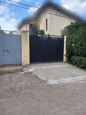 4bdrm House in የሚሸጥ G+1 ቤት አያት, Yeka for sale
