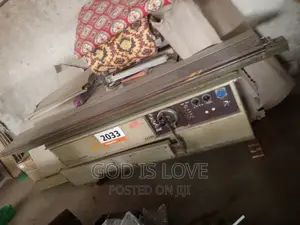 መሰንጠቂያ Sliding