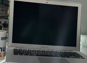 New Laptop Apple MacBook Air 2017 8GB Intel Core I5 SSD 128GB