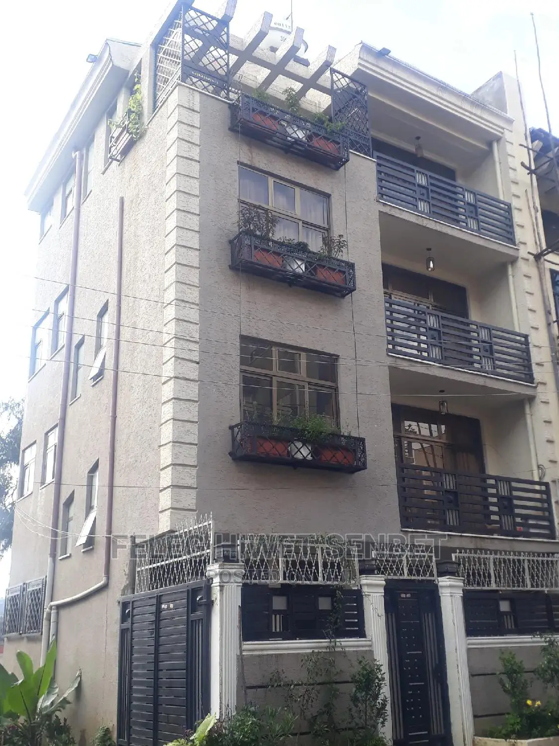 Furnished 5bdrm House in Aa, Bole for Sale