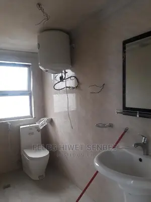 Furnished 5bdrm House in Aa, Bole for Sale
