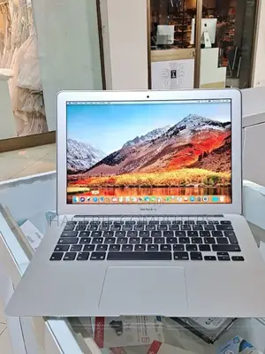 New Laptop Apple MacBook Air 2017 8GB Intel Core I5 SSD 128GB
