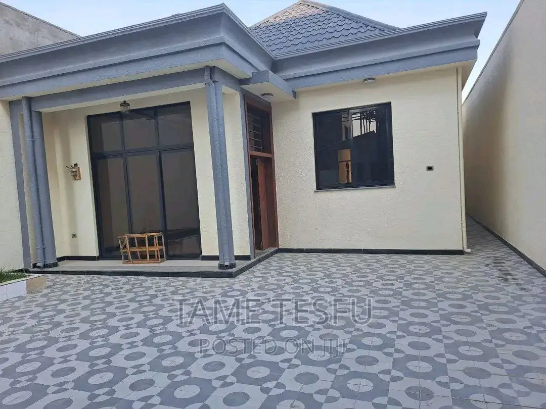 3bdrm House in Hayat, Yeka for sale