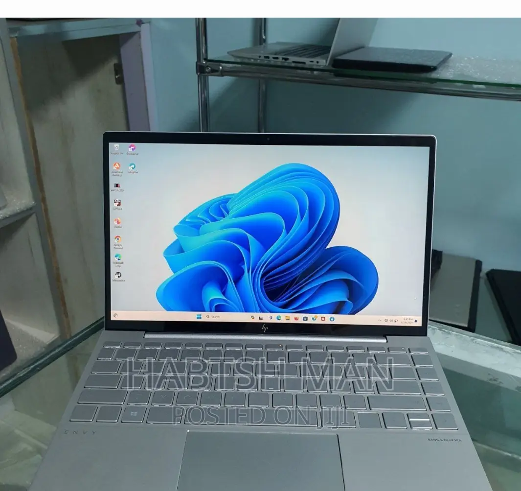 New Laptop HP Envy 14 16GB Intel Core I5 SSD 512GB