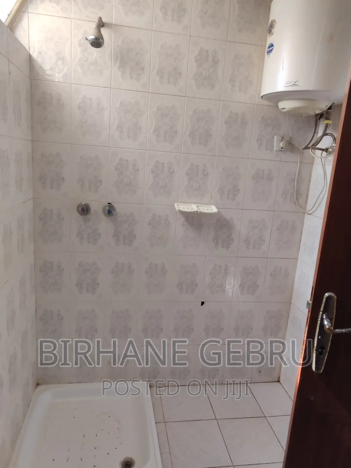 6bdrm Villa in Villa Hause Rented, Bole for rent