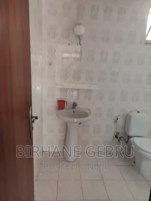 6bdrm Villa in Villa Hause Rented, Bole for rent