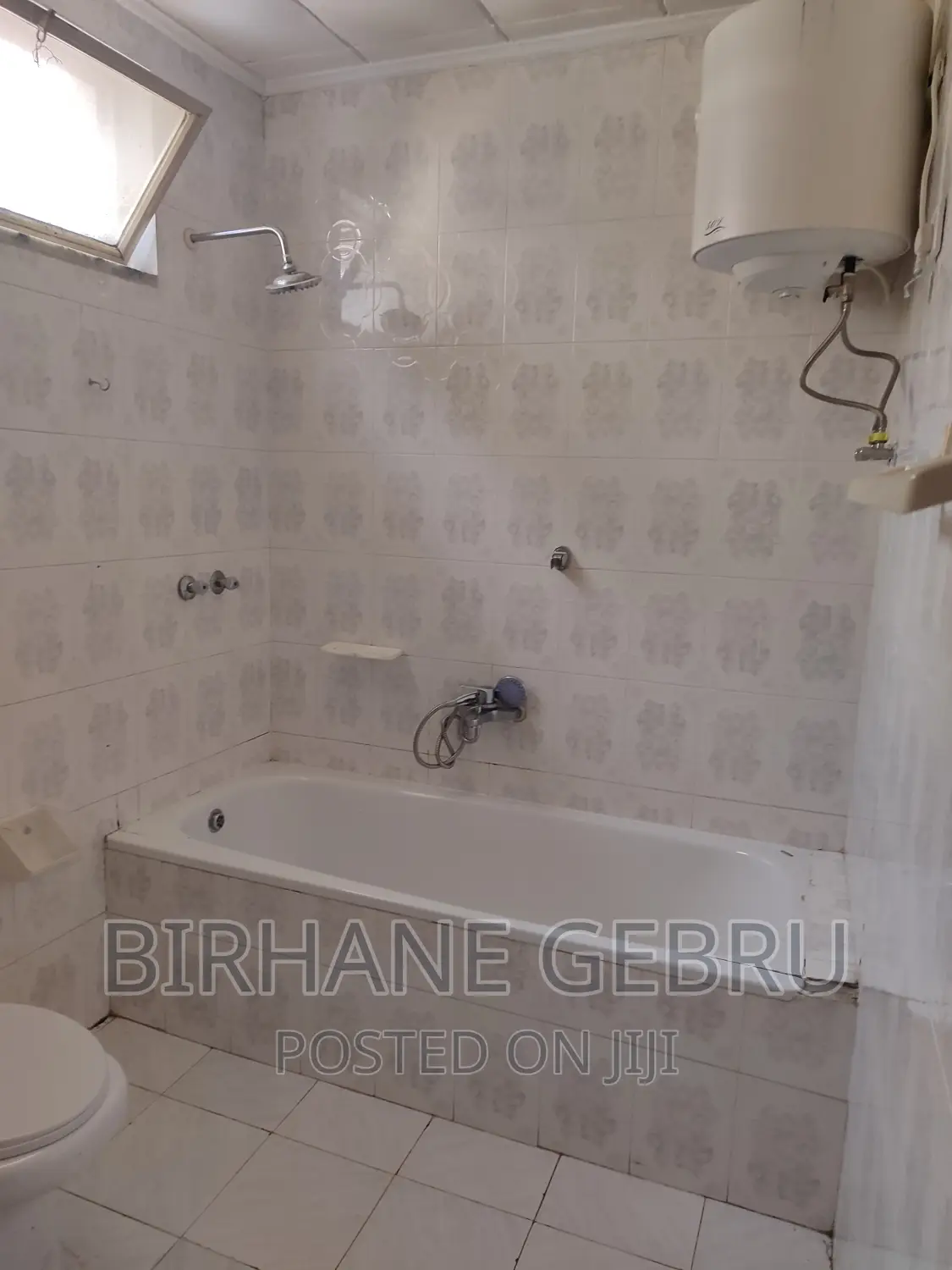 6bdrm Villa in Villa Hause Rented, Bole for rent