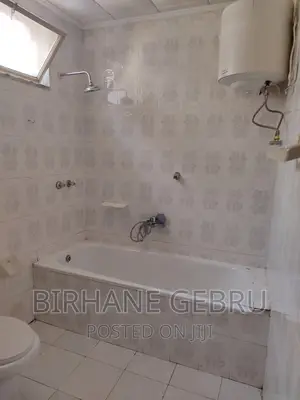 6bdrm Villa in Villa Hause Rented, Bole for rent