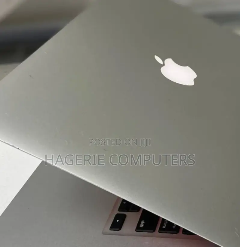 New Laptop Apple MacBook Pro 2013 8GB Intel Core i5 SSD 256GB