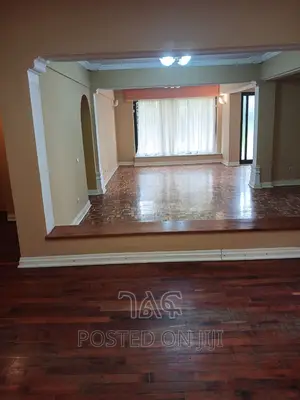 5bdrm Villa in 🏘ባንክ ያለበት የሚሸጥ ቤት, Bole for sale