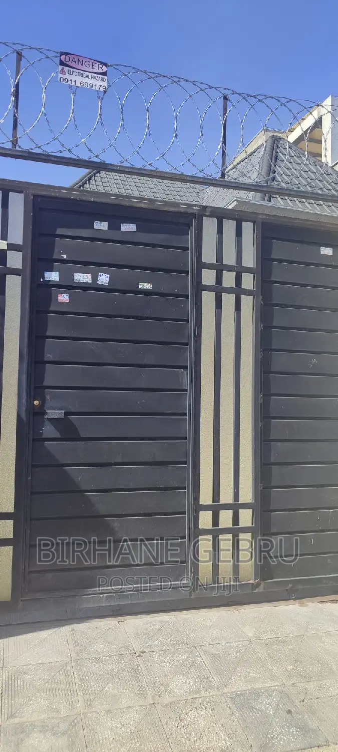 6bdrm Villa in Rent Villa Hause, Bole for rent