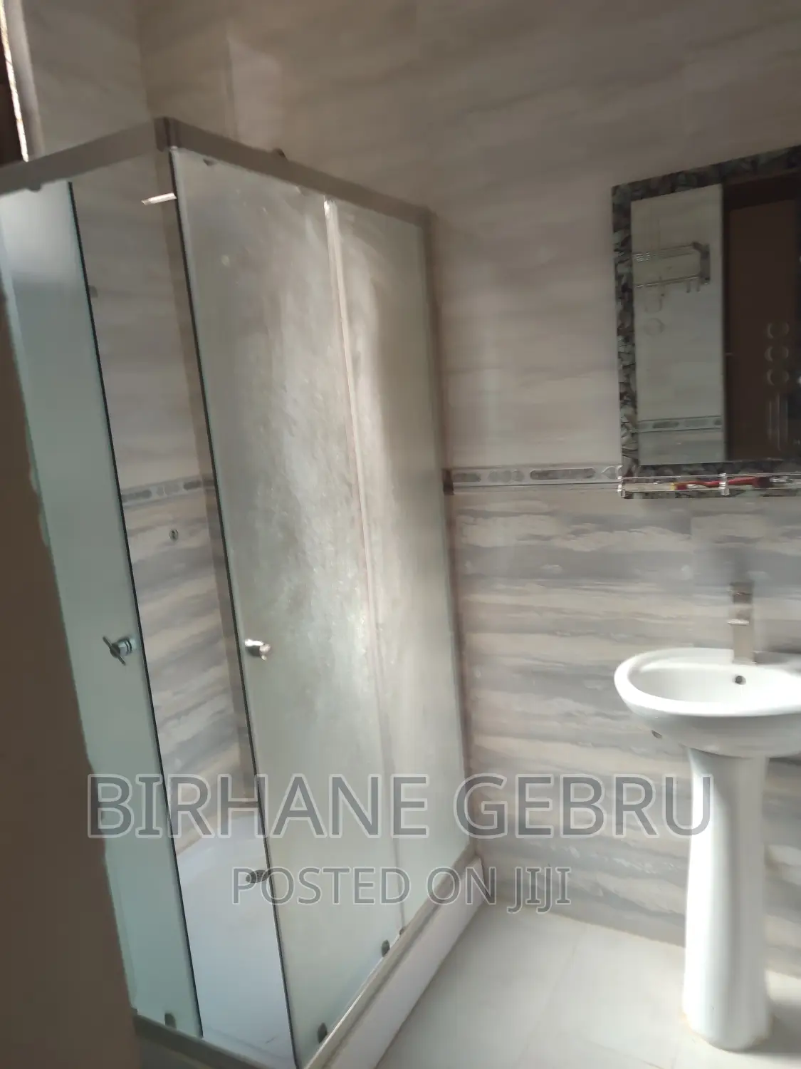 6bdrm Villa in Rent Villa Hause, Bole for rent