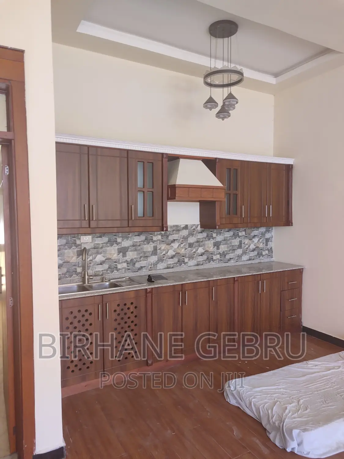 6bdrm Villa in Rent Villa Hause, Bole for rent