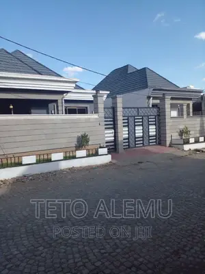 4bdrm House in የሚሸጥ ቪላ አያት ኮምፓውድ, Bole for sale