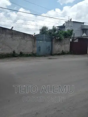 የሚሸጥ ቦታ ብስራተ ገብርኤል