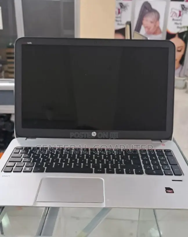 New Laptop HP 14S 8GB Intel Core I5 SSD 1T