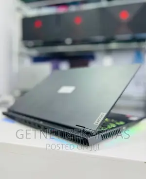 New Laptop Lenovo Legion 7 32GB AMD Ryzen 9 SSD 1T