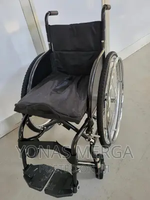 Wheelchair/Puncture Collision Carrying Wheelchair Portable