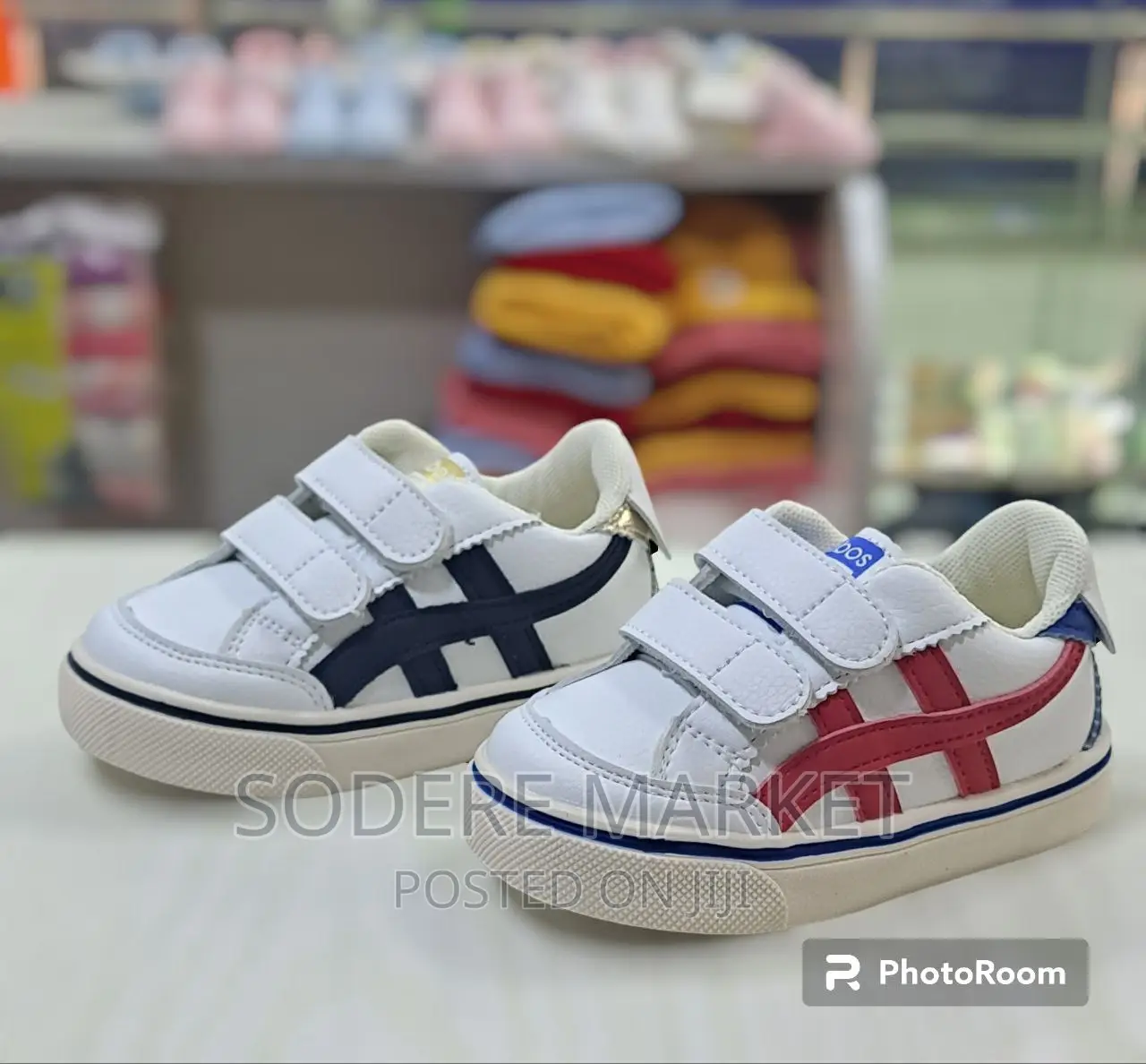 Unisex Sneakers Size: 22-26 Color: Black, Blue