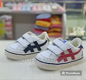 Unisex Sneakers Size: 22-26 Color: Black, Blue