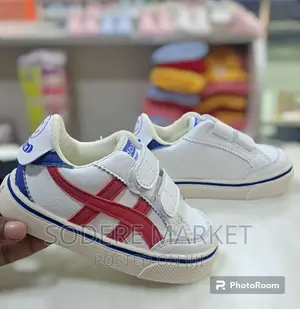 Unisex Sneakers Size: 22-26 Color: Black, Blue