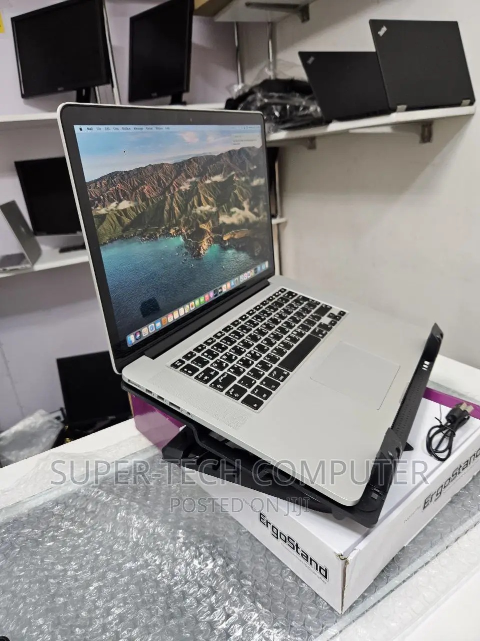 New Laptop Apple MacBook Pro 2015 16GB Intel Core I7 SSD 512GB
