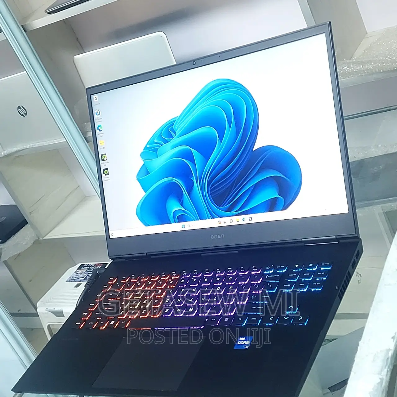 New Laptop HP Omen 17t 16GB Intel Core I7 SSD 1T