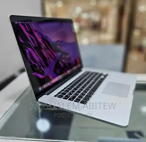 New Laptop Apple MacBook Pro 2015 16GB Intel Core I7 SSD 512GB