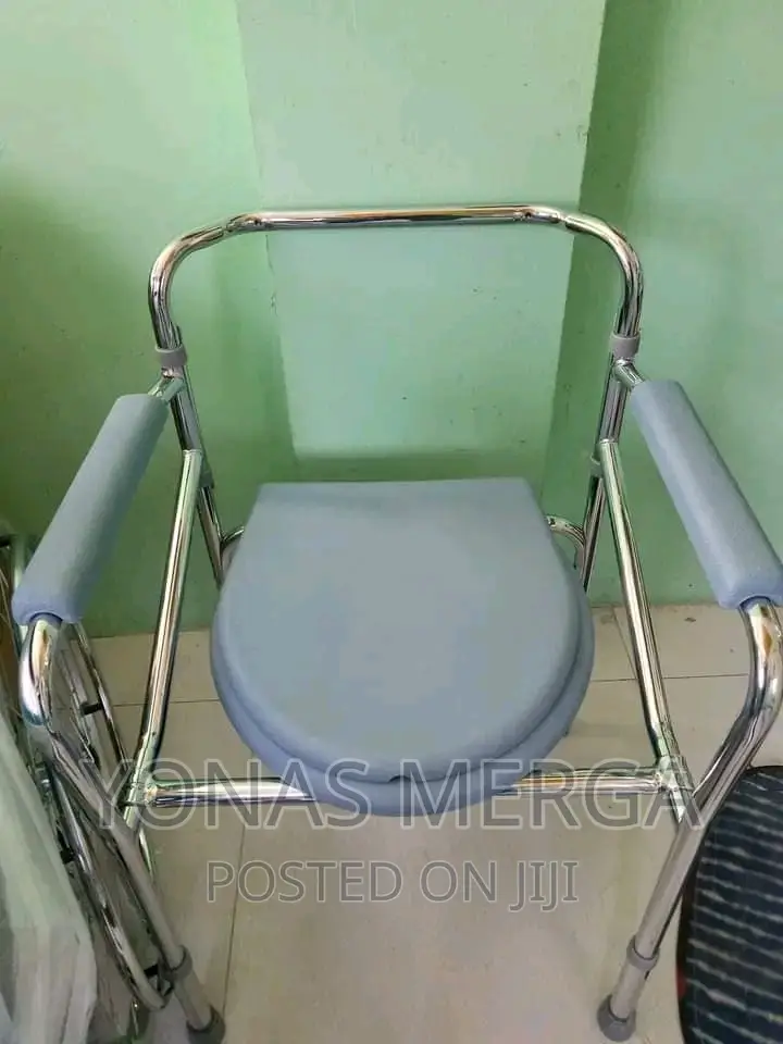Showerbuddy Commode Chair/Home Toileting Aids Commodes