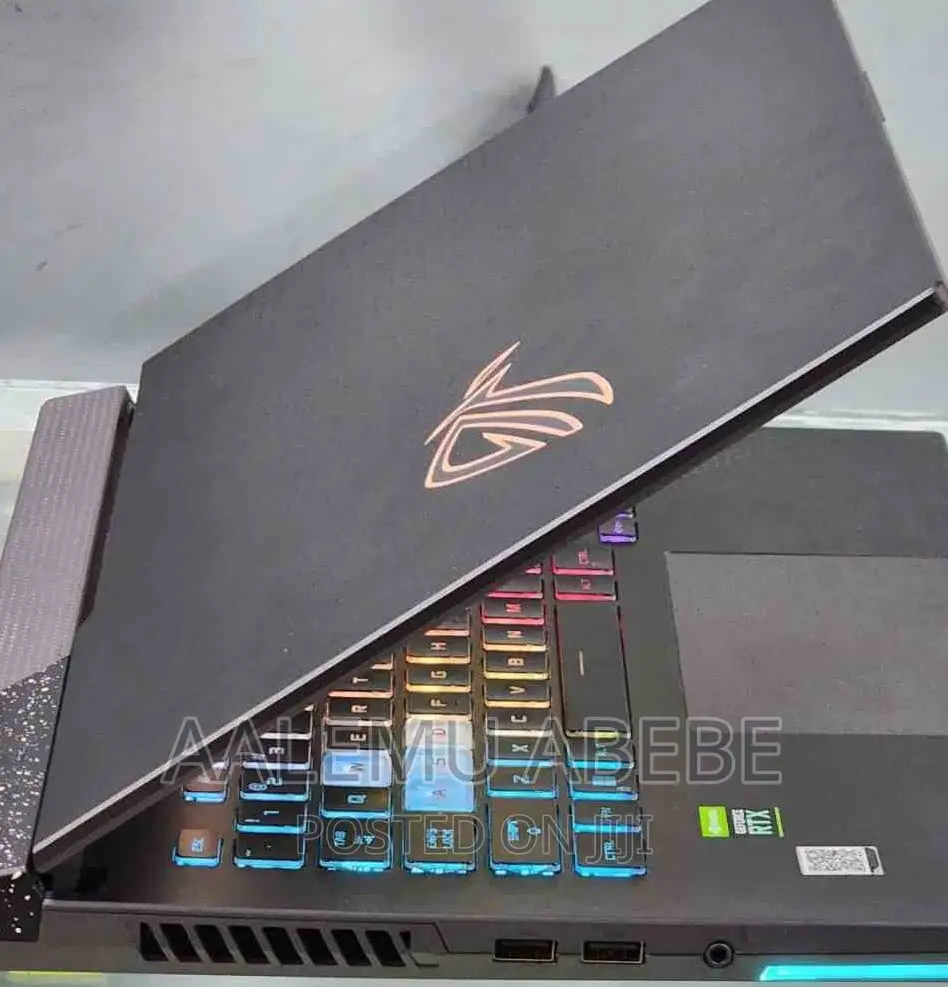 New Laptop Asus ROG Strix G15 16GB AMD Ryzen 7 SSD 1T