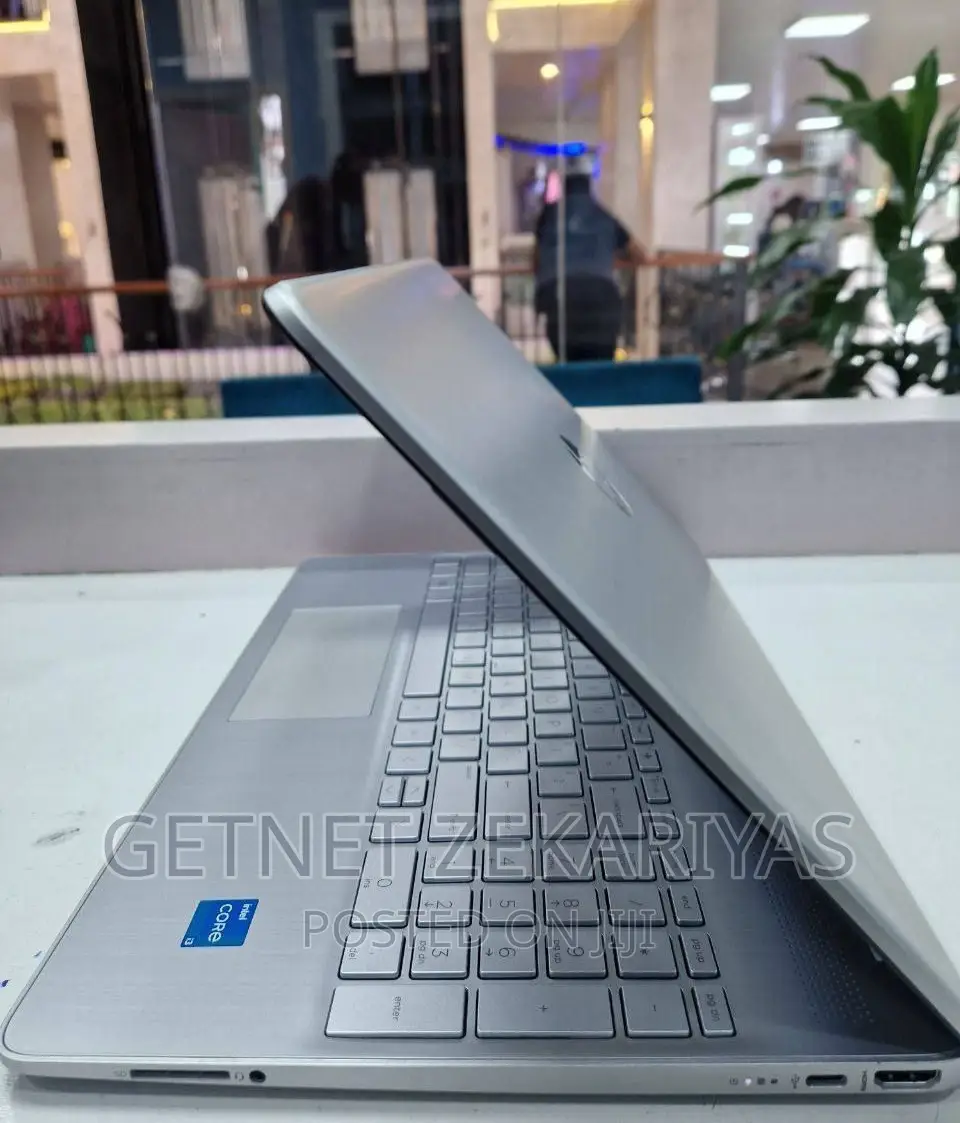 New Laptop HP Stream Notebook 8GB Intel Core I3 SSD 512GB
