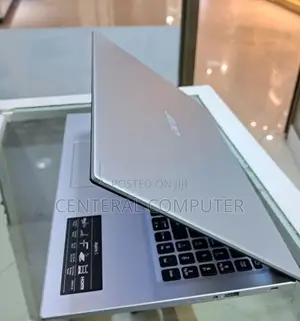 New Laptop Acer Aspire 5 8GB Intel Core i3 SSD 512GB