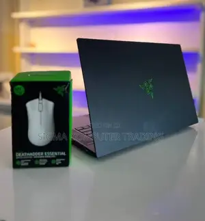 New Laptop Razer Blade 32GB Intel Core I7 SSD 512GB