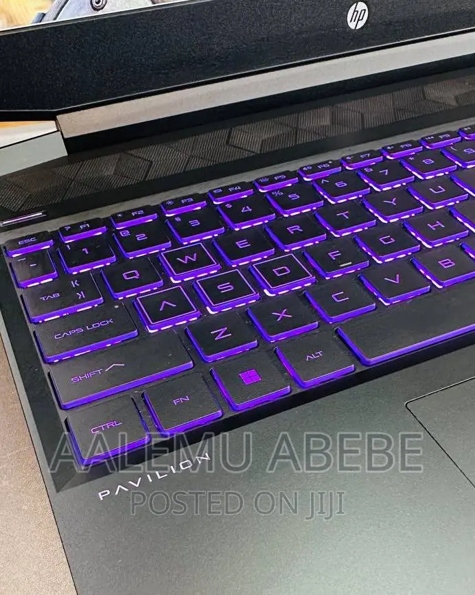 New Laptop HP Pavilion 15 8GB AMD Ryzen 5 SSD 512GB