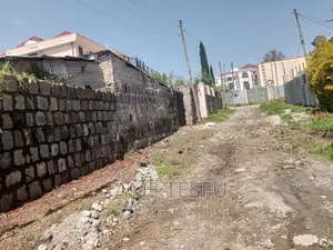 3bdrm House in Cmc, Yeka for sale