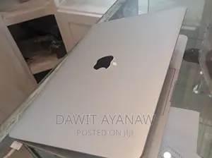New Laptop Apple MacBook Air 2015 8GB Intel Core i5 SSD 128GB