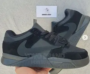 Nike Travis Scoot Fashion Sneker