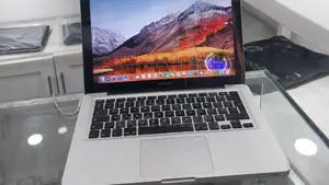 New Laptop Apple MacBook Pro 2011 4GB Intel Core I5 HDD 320GB