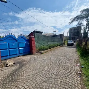የሚሸጥ ቦታ ኮተቤ ኪዳነምህረት