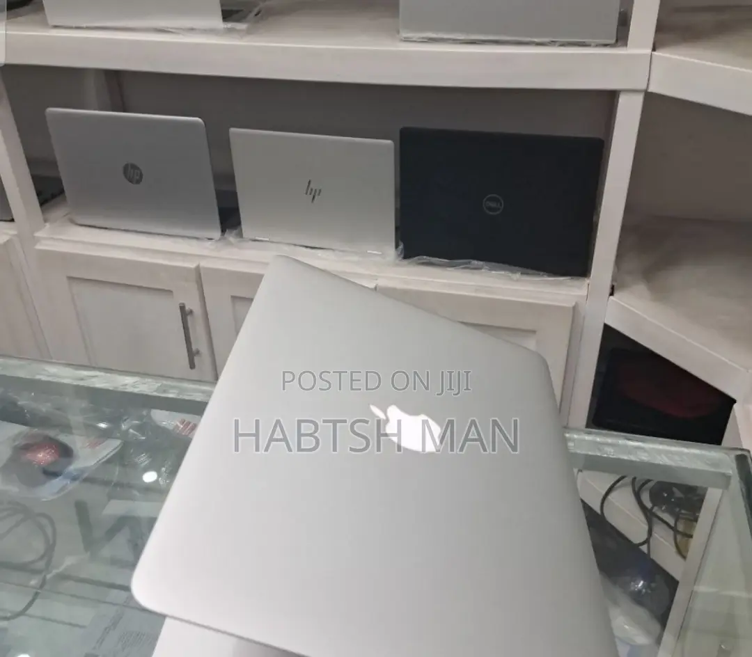 New Laptop Apple MacBook Air 2017 8GB Intel Core i5 SSD 128GB