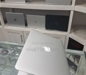 New Laptop Apple MacBook Air 2017 8GB Intel Core i5 SSD 128GB