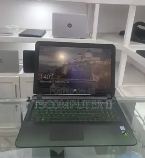 New Laptop HP Pavilion 15 8GB Intel Core I5 SSD 128GB