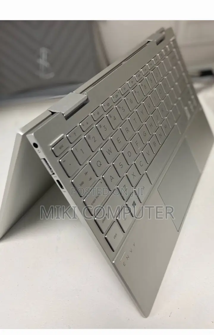 New Laptop HP Envy X360 8GB Intel Core I7 SSD 512GB