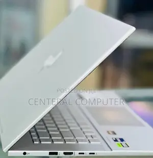 New Laptop HP Envy 17 32GB Intel Core I9 SSD 1T