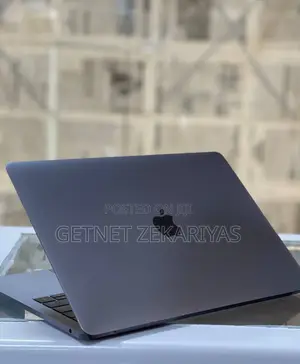 New Laptop Apple MacBook Pro 2017 8GB Intel Core i5 SSD 128GB